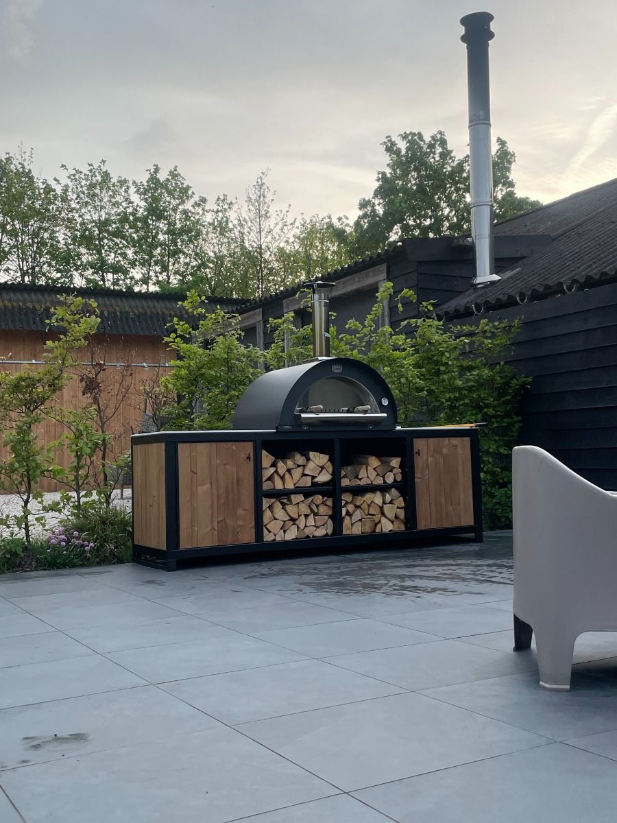 Buitenkeuken met Pizza oven 